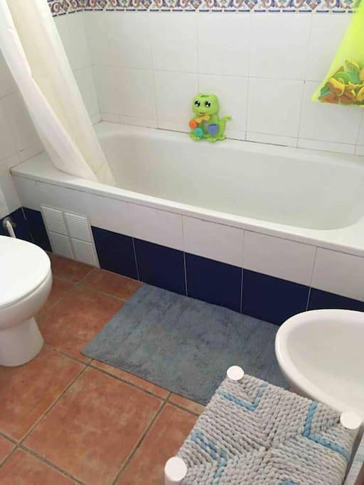 Location de vacances pour 6 personnes, avec terrasse ainsi que jardin et vue, animaux acceptés à Agua Amarga - 3