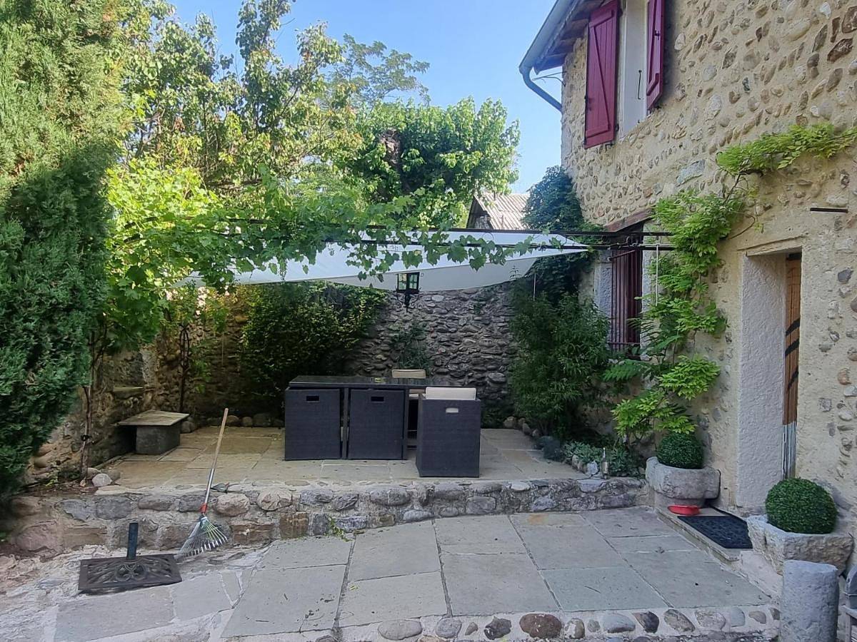 Five-Bedroom House in Sisteron, Région de Forcalquier