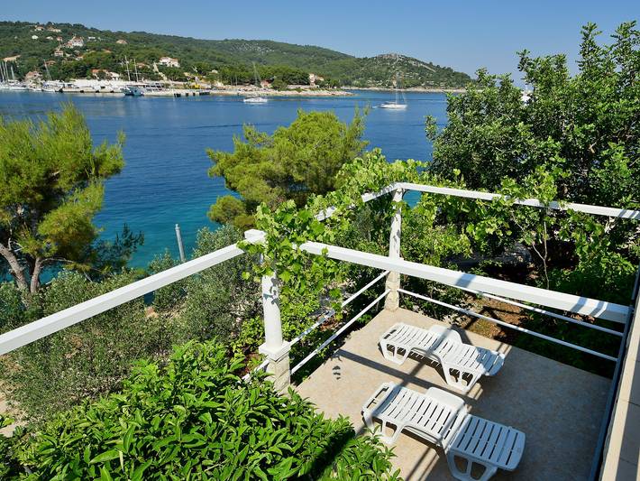 Ferienhaus mit Meerblick für 8 Personen, mit Terrasse in Kroatien - 2