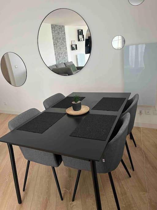 Gîte pour 4 personnes, avec balcon dans Parc des Expositions de Villepinte - 3