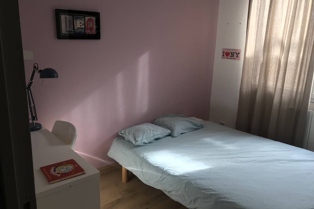 Beach house 200 m - Sailing school - 10 persons in Carry-le-Rouet, Istres region