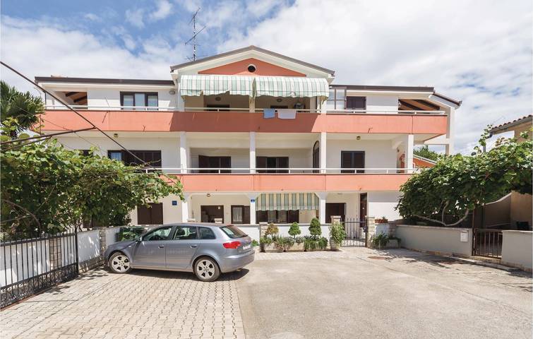 Gîte pour 5 personnes, avec terrasse à Umag - 3