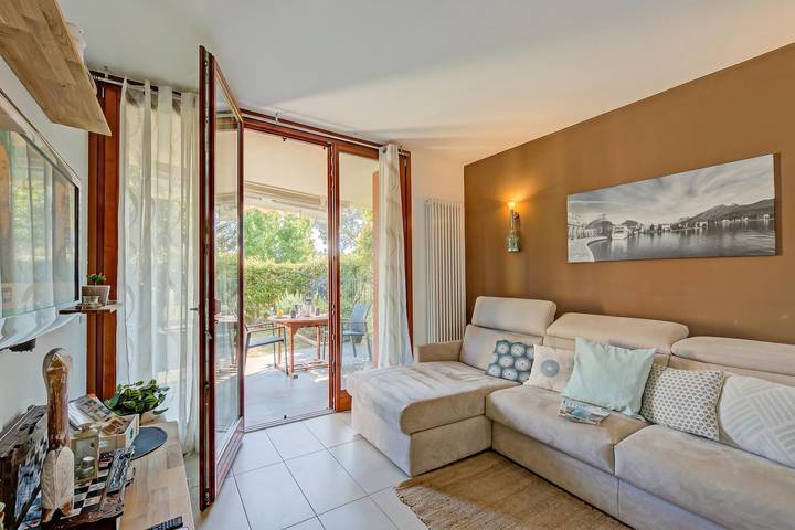 Ganze Wohnung, The Peace Of The Lake - Private Garden, Near Beach in Linfano, Arco