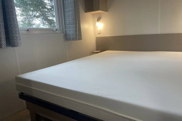 ZEcamping 4 étoiles animé piscine chauffée mobil-home Lv 37m2 in Sainte-Nathalène, Périgord Noir