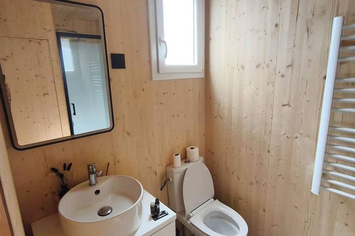 Tiny House 15 Minutes from Paris in Saint-Gratien, Valle del Oise