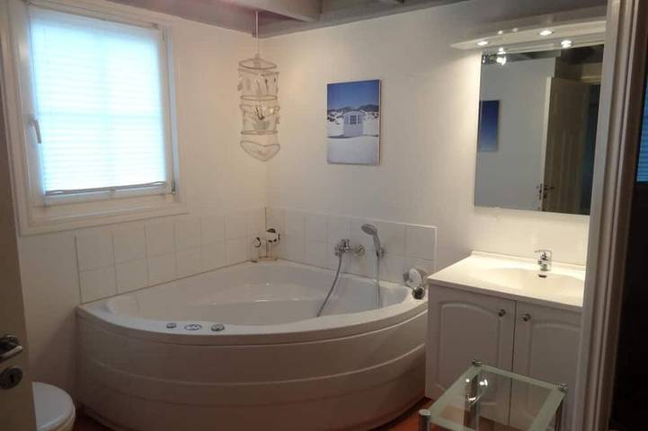Fh „Pirat Wasserterrasse“ 75m², 4+2 Pers. im Marinapark Scharmützelsee, Sauna, Whirlpool, Kamin in Storkower See, Wendisch Rietz