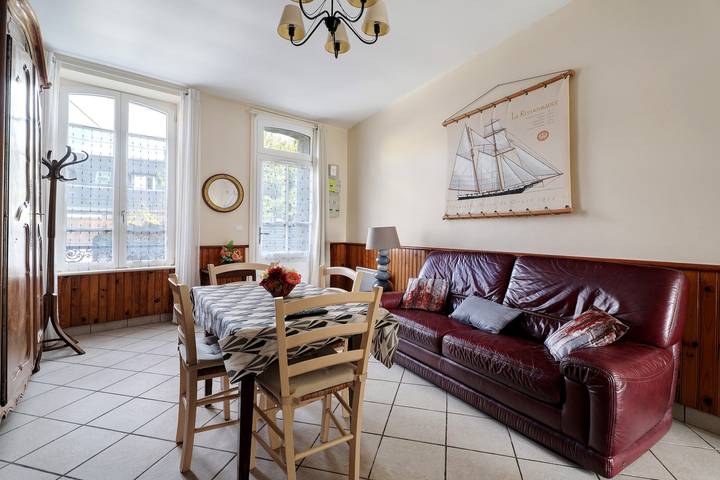 Casa de vacaciones «Les Flots Bleus Cancale» con terraza privada, jardín y Wi-Fi in Cancale, Bahía del Monte Saint-Michel