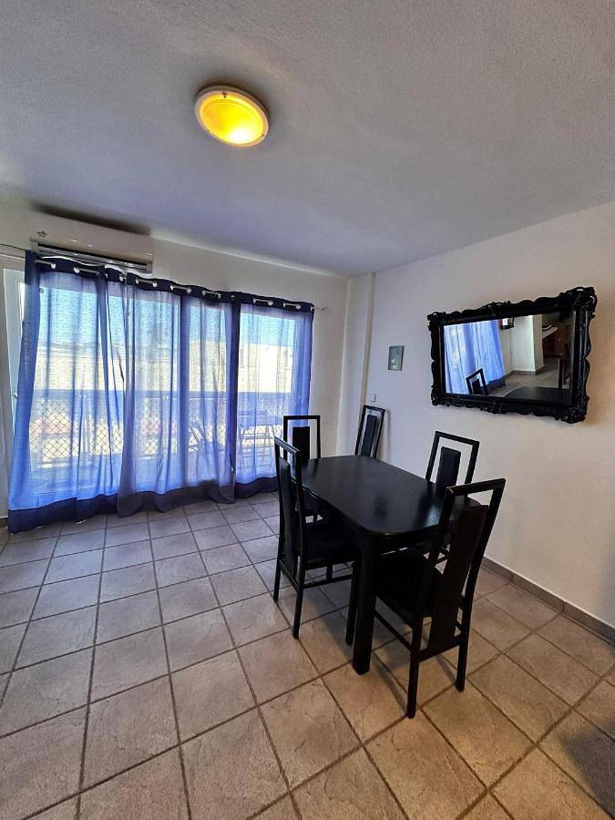 Apartamento inteiro, Two-Bedroom Apartment in Es Pujols, Formentera