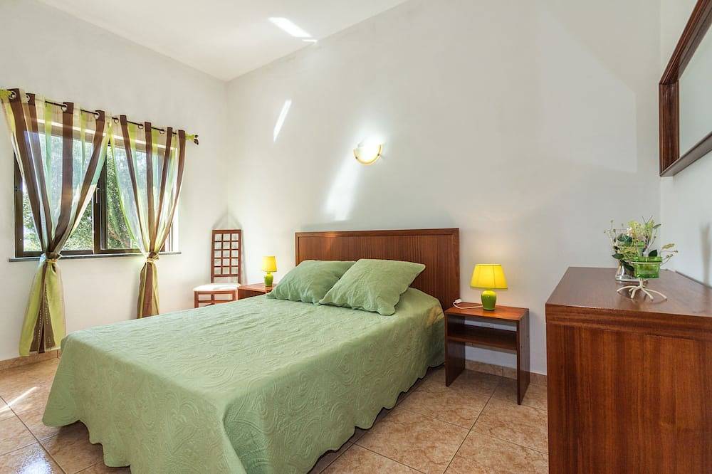 Quiet, peaceful house A1 rental in Estoi, Faro Distrikt