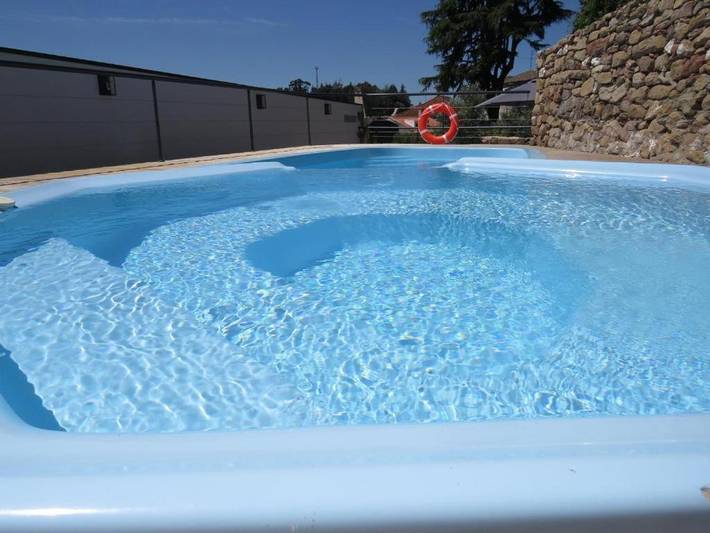 Chambre d’hôte pour 3 personnes, avec Terrasse et Jardin ainsi que Piscine et Vue dans Pinhel