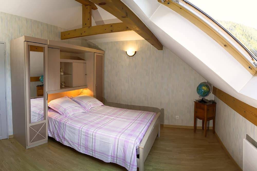 Apartamento entero, Amplio apartamento para 5 personas a las puertas de Aravis. in Thônes, Región de Annecy
