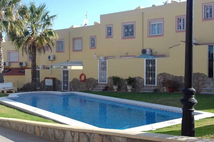 Holiday apartment for 6 people, with hot tub and balcony as well as pool - 1
