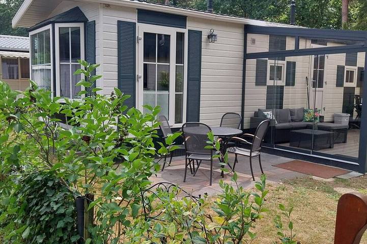 Chalet für 4 Personen, mit Garten und Pool - 1