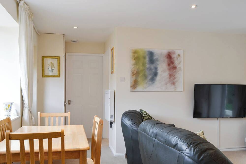 1 bedroom accommodation in Gunville, near Newport in Newport (Isle of Wight), Isle of Wight