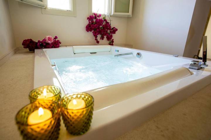 Hôtel pour 4 personnes, avec piscine ainsi que jardin et vue à Brindisi - 4