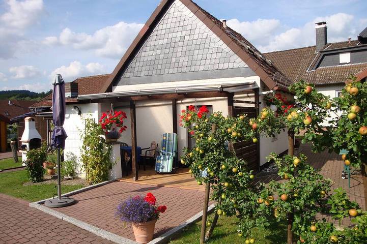 Ferienhaus für 3 Personen, mit Terrasse und Garten - 1