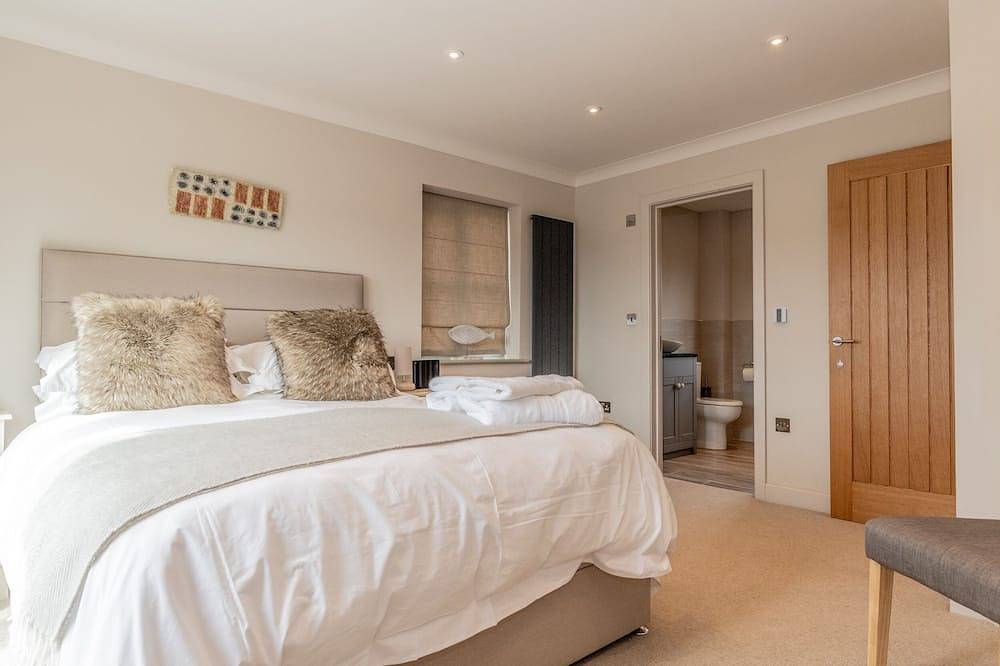 Rosa Cottage, Brancaster, ideal for Weekly or Weekend Breaks, Mon or Fri arrival in Brancaster, Norfolk Coast