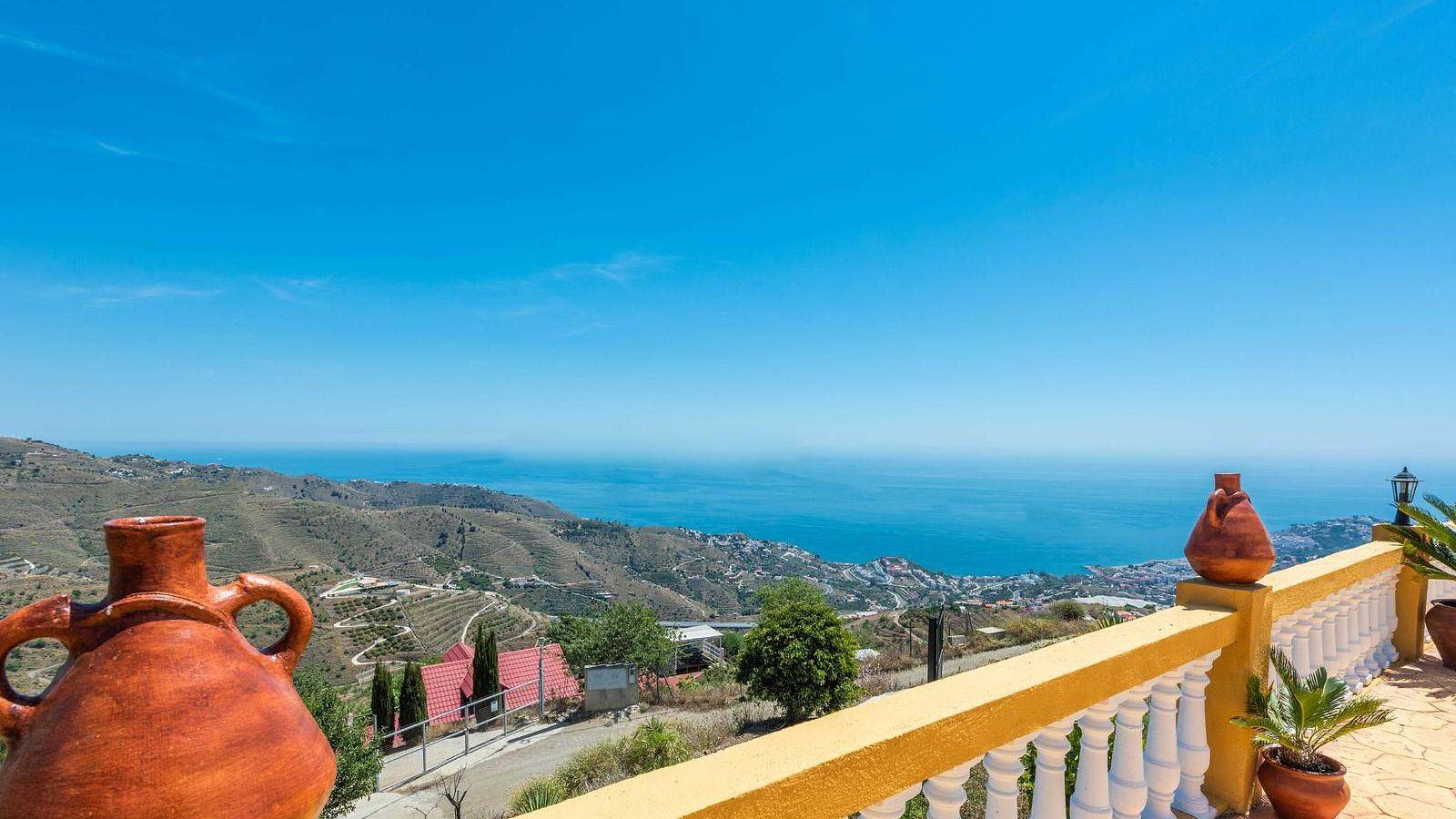 Villa Calena Almuñécar by Ruralidays in Itrabo, Costa Tropical