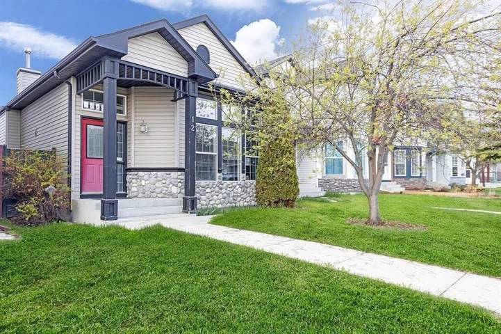 Holiday rental for 15 people, with garden and terrace in Calgary