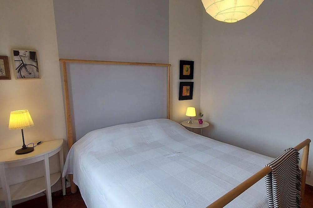 Ganze Wohnung, Zwei Zimmer in 10 Minuten vom Meer entfernt in Santa Caterina di Pittinuri, Cuglieri