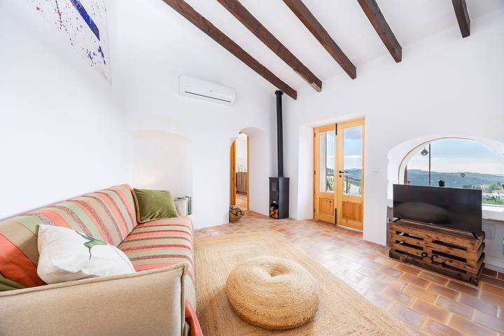 Casa rural 'Can Titina' com vista mar, piscina privada e Wi-Fi in Galilea, Puigpunyent