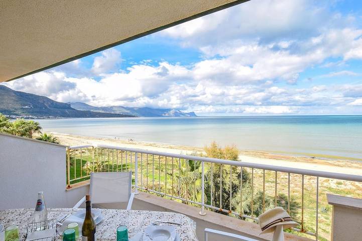 Holiday apartment for 6 people, with balcony - 1