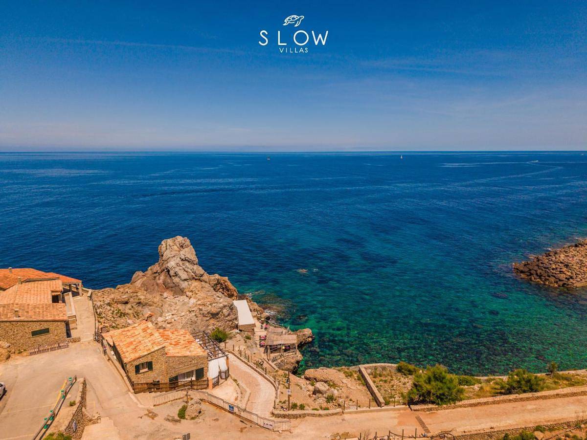 Cala Estellencs Beach House by Slow Villas in Cala d'Estellencs (Estellencs), Estellencs