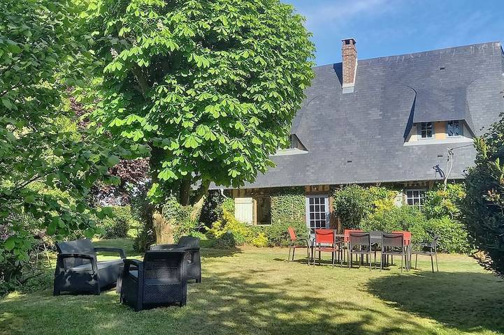 Gîte pour 9 personnes, avec jardin