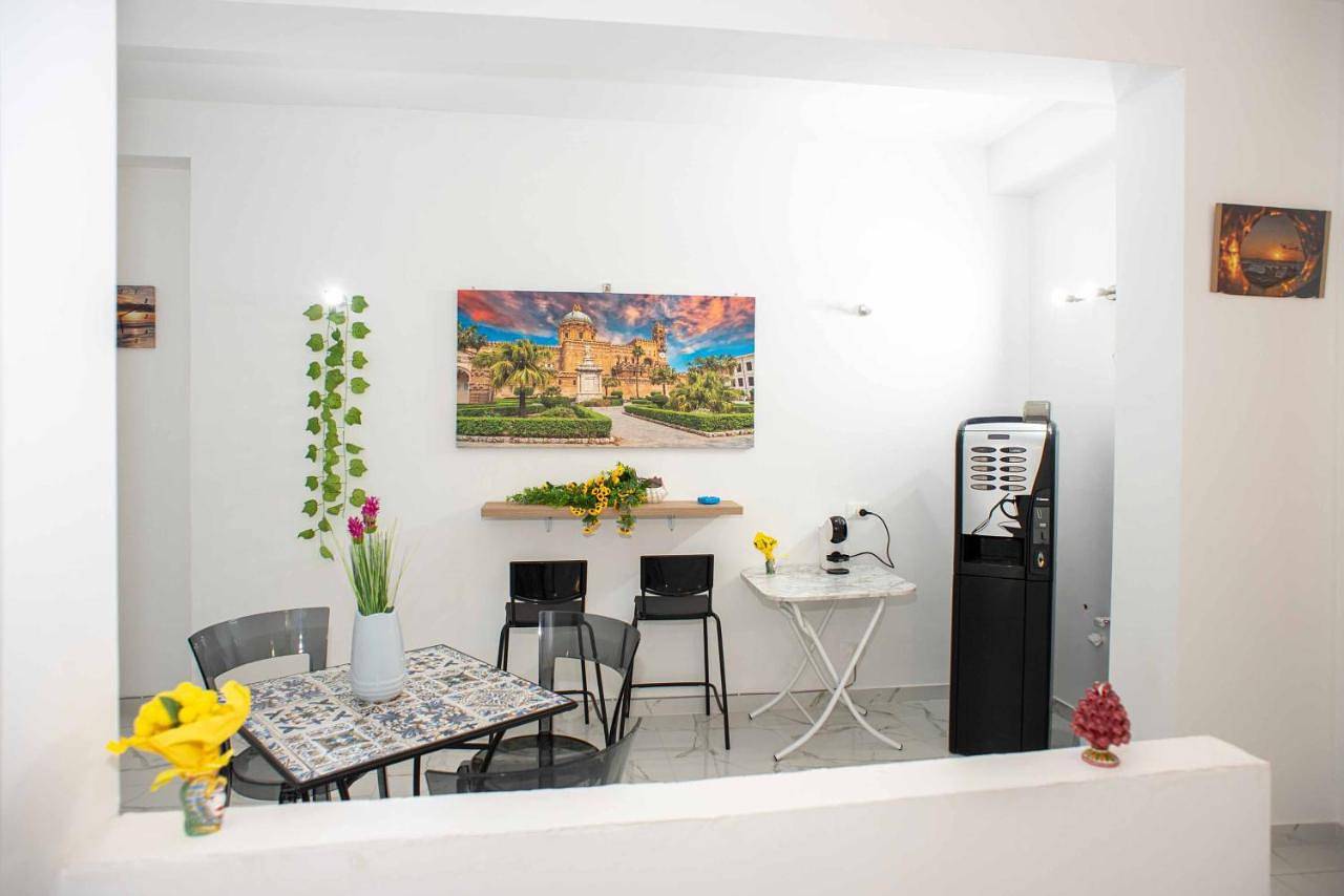 Double Room with Private Bathroom in Isola delle Femmine, Provincia di Palermo