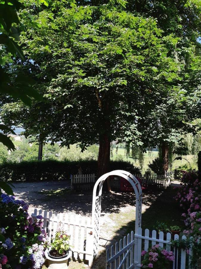 Chambre d’hôte pour 2 personnes avec jardin in Ganac, Parc naturel régional des Pyrénées ariégeoises