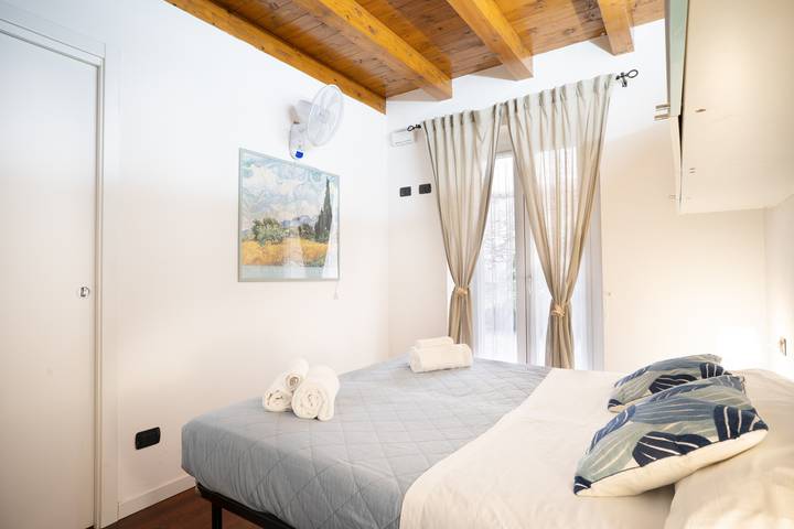 Gîte pour 4 personnes, avec terrasse à Lecco - 2