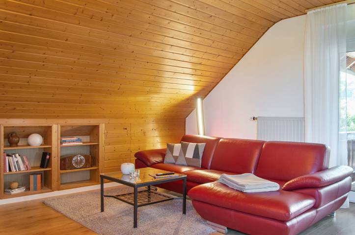 Entire apartment, Holiday Apartment 'Apfelblüte' with Mountain View, Balcony, and Wi-Fi in Burgbernheim, Romantische Straße