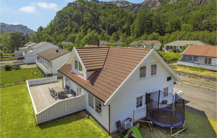 Ferienhaus für 14 Personen, mit Whirlpool - 1