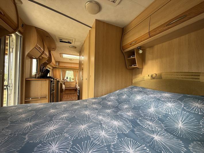 Camping pour 4 personnes, avec terrasse ainsi que vue sur le lac et piscine, animaux acceptés dans Haute-Vienne - 2