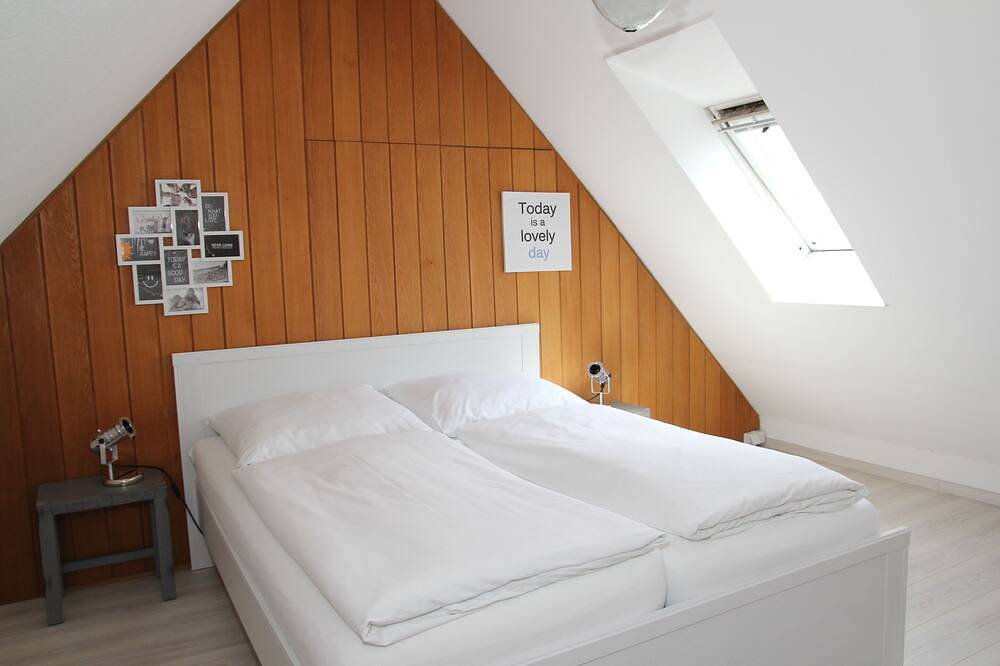 Entire apartment, Ferienwohnung 2 Anna Iff - Würzburg/city center in Würzburg, Franconian Wine Country