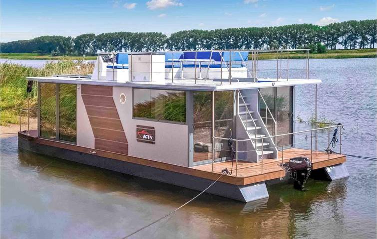Hausboot für 6 Personen, mit Terrasse in Polen