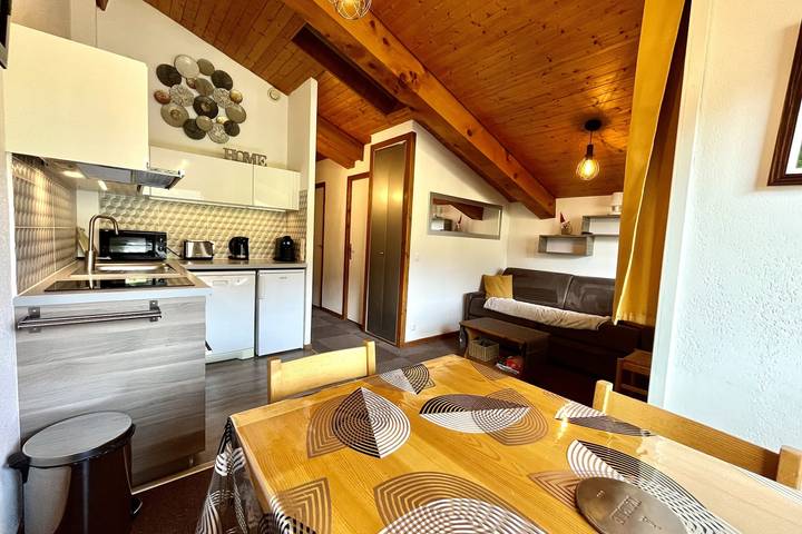 Gîte pour 4 personnes, avec Balcon et Jardin à Demi-Quartier - 2