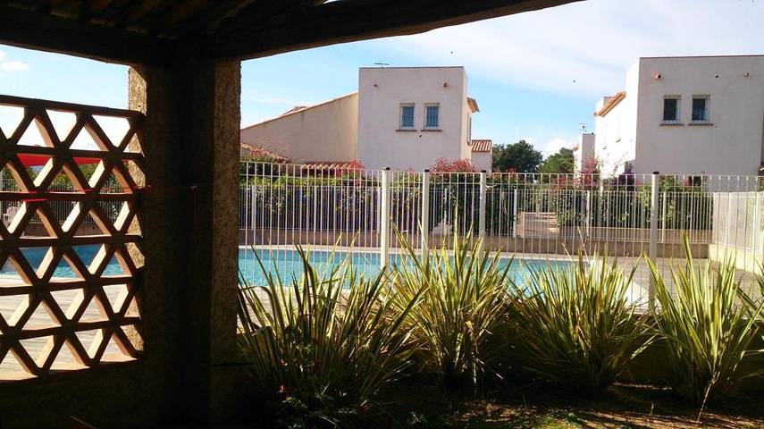 Parc de vacances pour 6 personnes, avec bassin pour enfant ainsi que jardin et piscine en Corse-du-Sud - 2