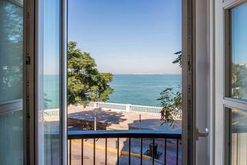 Apartment for 4 People in Cádiz, Costa de la Luz, Photo 1