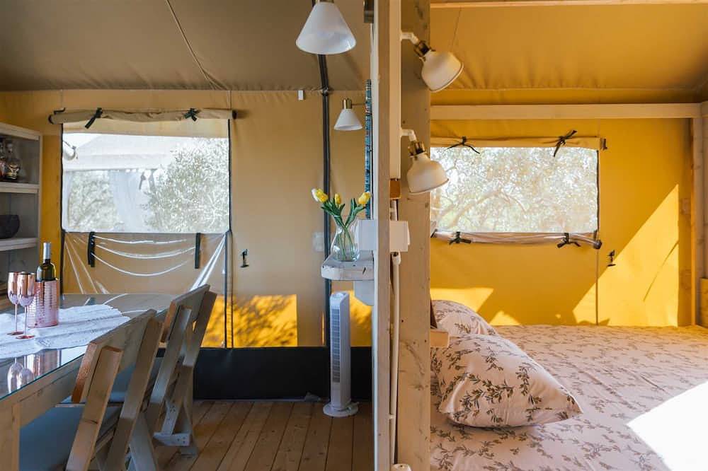 Adriatic Heritage Glamping No.2 in Maslinica, Solta