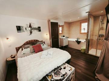 Gîte pour 2 personnes, avec jacuzzi à Val-des-Prés