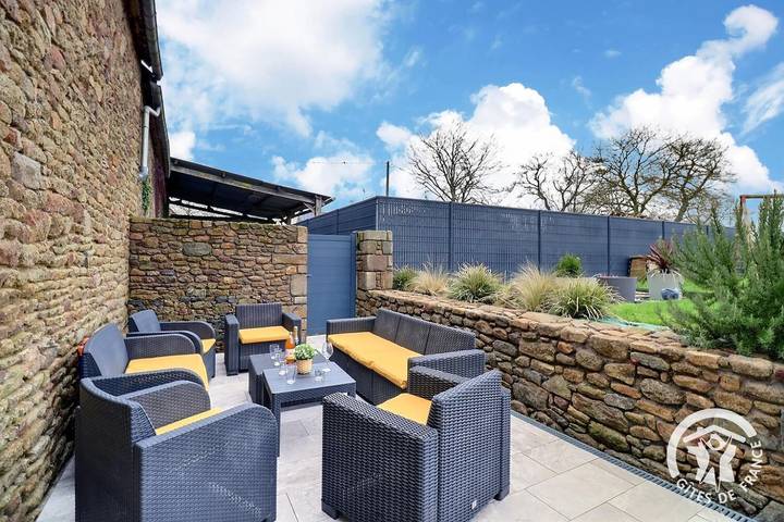 Gîte pour 8 personnes, avec jardin et terrasse, animaux acceptés dans Mesnil-Roc'h - 4