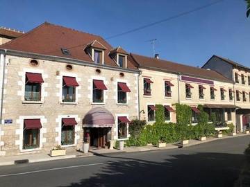 Hôtel pour 2 personnes, avec vue et vue sur le lac à Saint-Satur