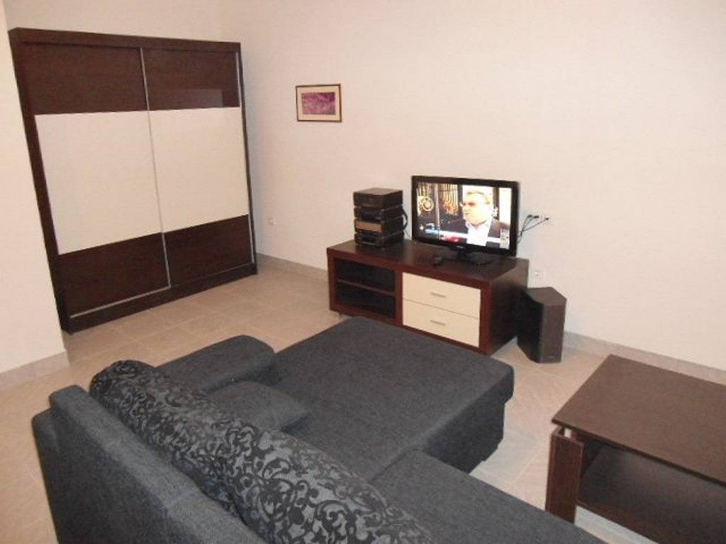 Ganze Wohnung, 2-Zimmer-Ferienwohnung mit Terrasse Biograd na Moru, Biograd A-24160-c in Biograd na Moru, Zadar