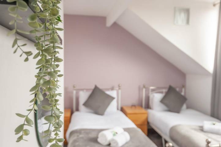 Leeds lovely home, 4 Beds sleeps 9,free parking in Leeds, Yorkshire del Oeste