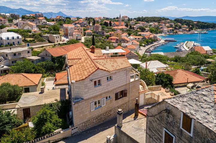 Ganze Wohnung, 1-Zimmer-Ferienwohnung mit Klima Sumartin, Brac A-2952-a in Sumartin, Brac