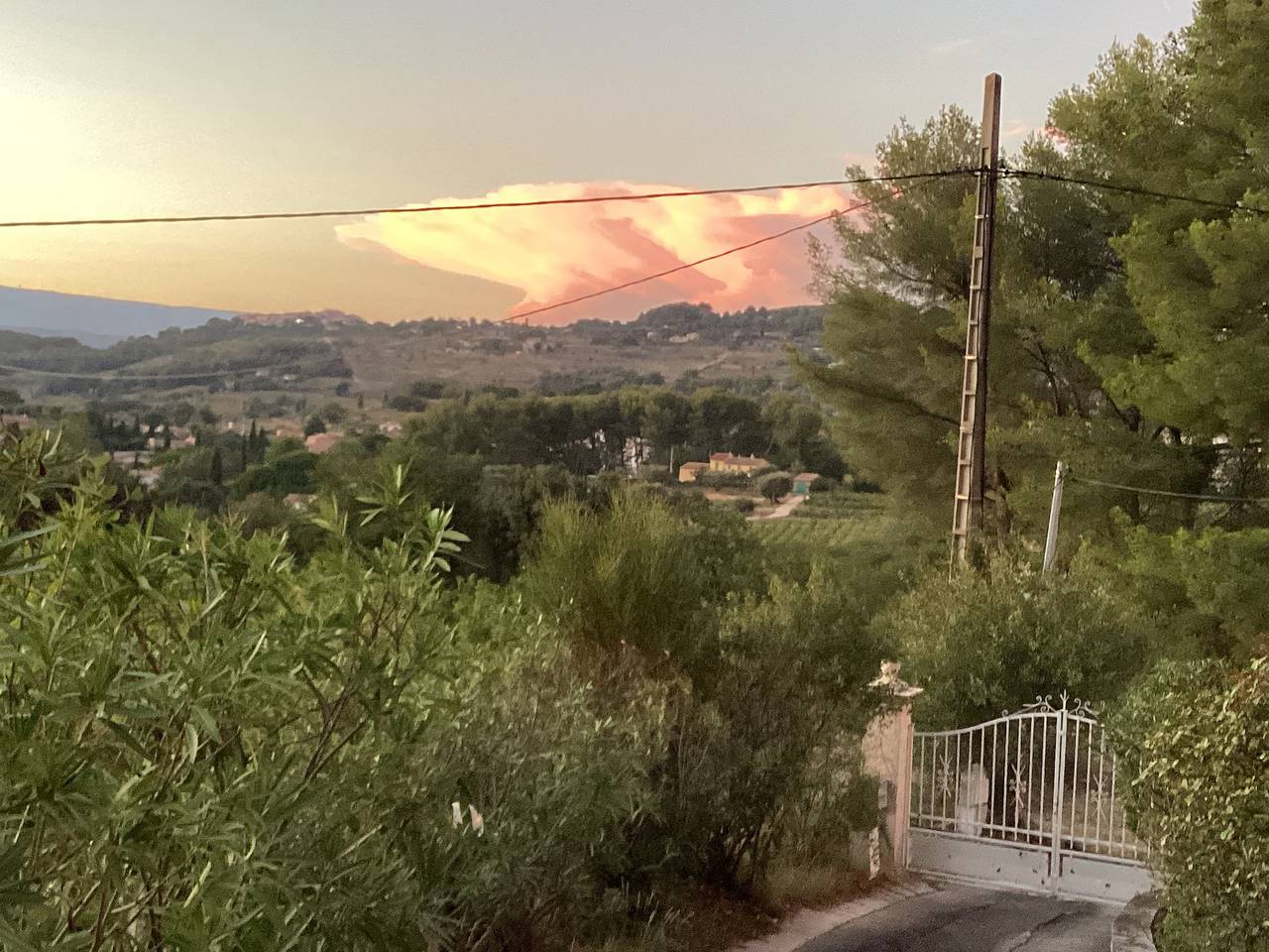 Bandol-le Castellet villa with private pool for 8 people in Le Castellet, Toulon region