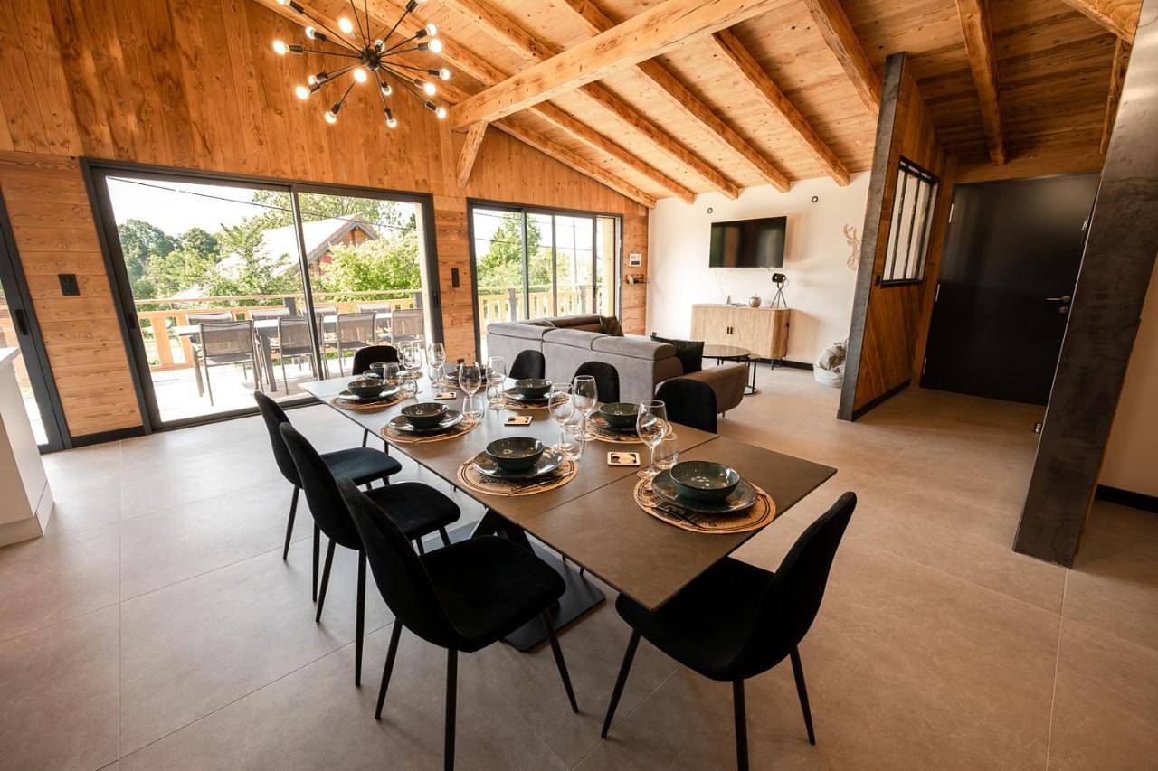 Chalet authentique - Au cœur des Quatre Lacs in Lac de Narlay, Le Frasnois