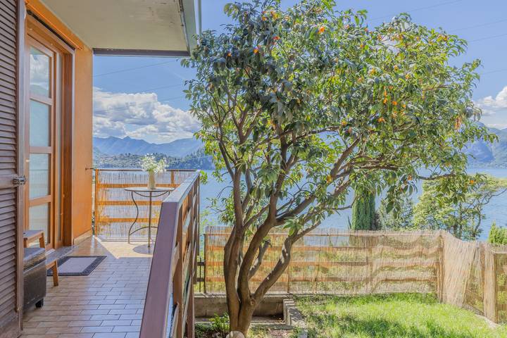Apartamento entero, Mandarina House in Municipio de Varenna, Alpes de Bérgamo Occidental