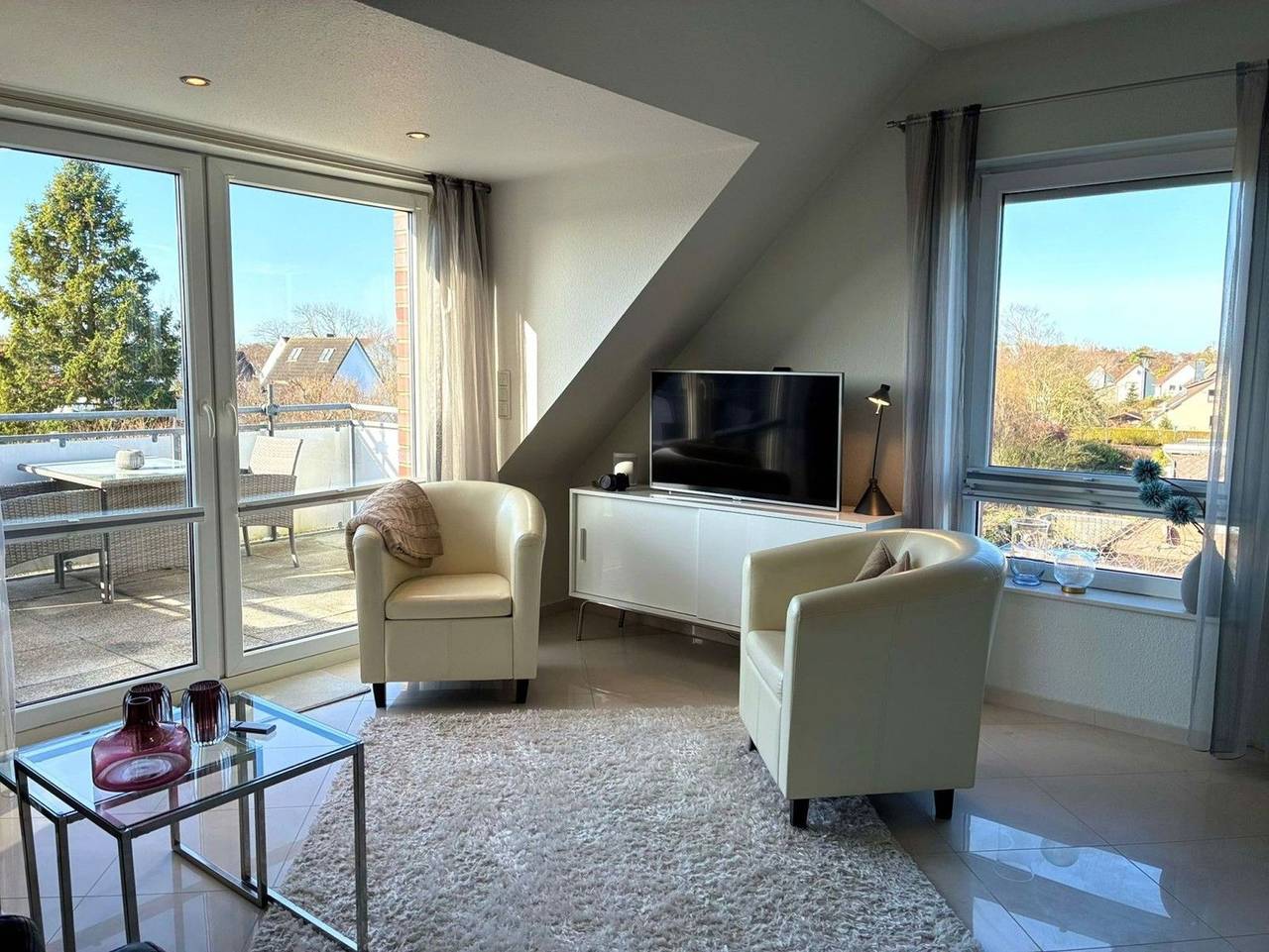 Ganze Ferienwohnung, Residenz Helmsand nur 250m vom Strand entfernt - Offene Maisonettewohnung mit Meerblick und Balkon in Döse, Cuxhaven